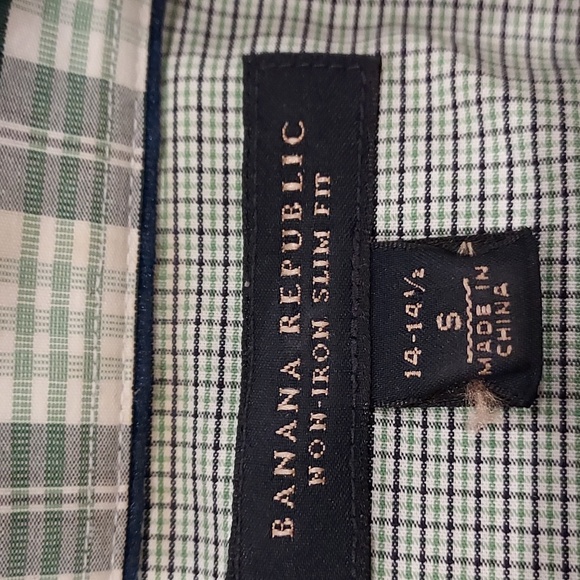 Banana Republic Green and White Plaid Button Down Shirt Size Small - Picture 9 of 13